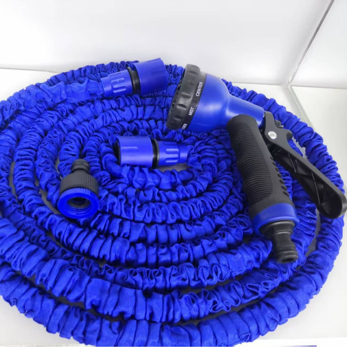 Retractable water pipe