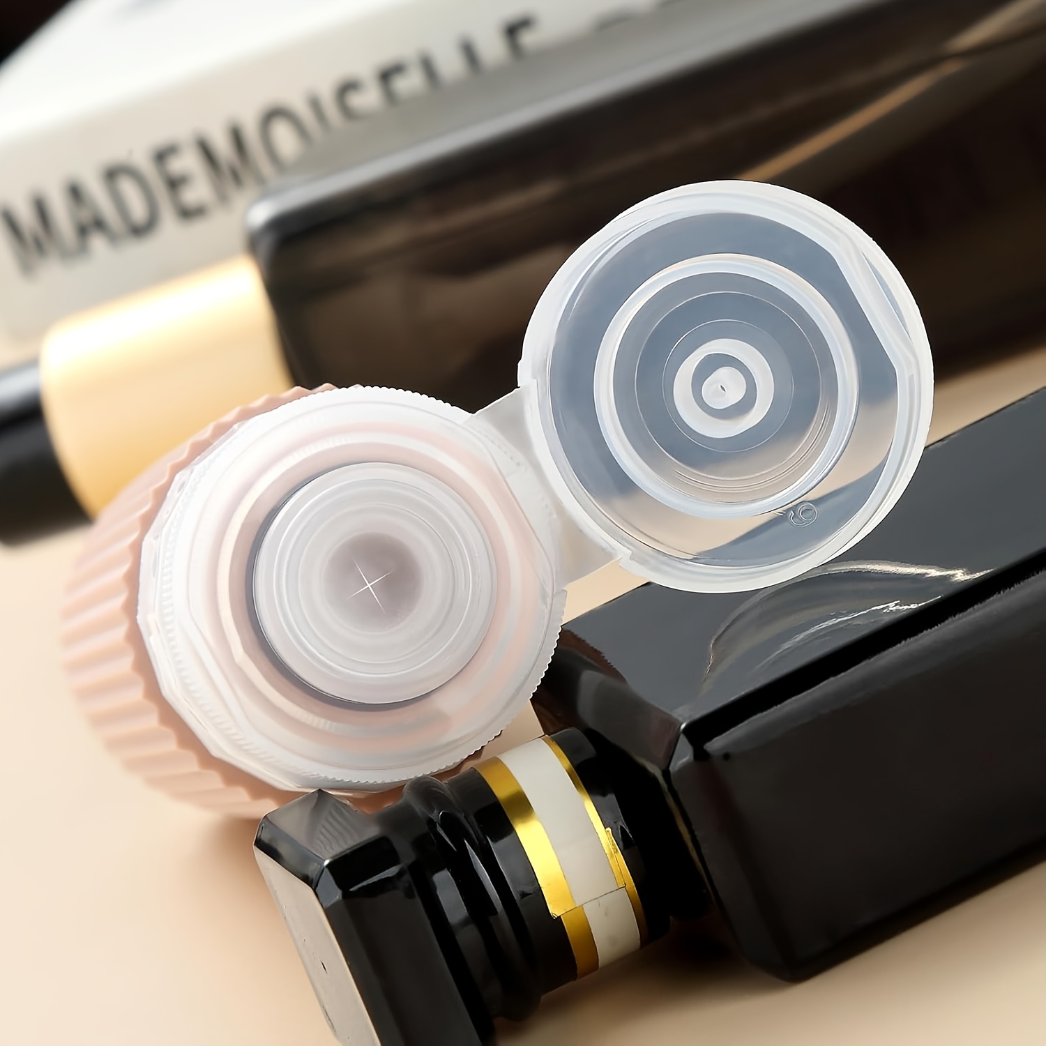 16pcs Travel Bottle Set with Packaging Bag and Stickers