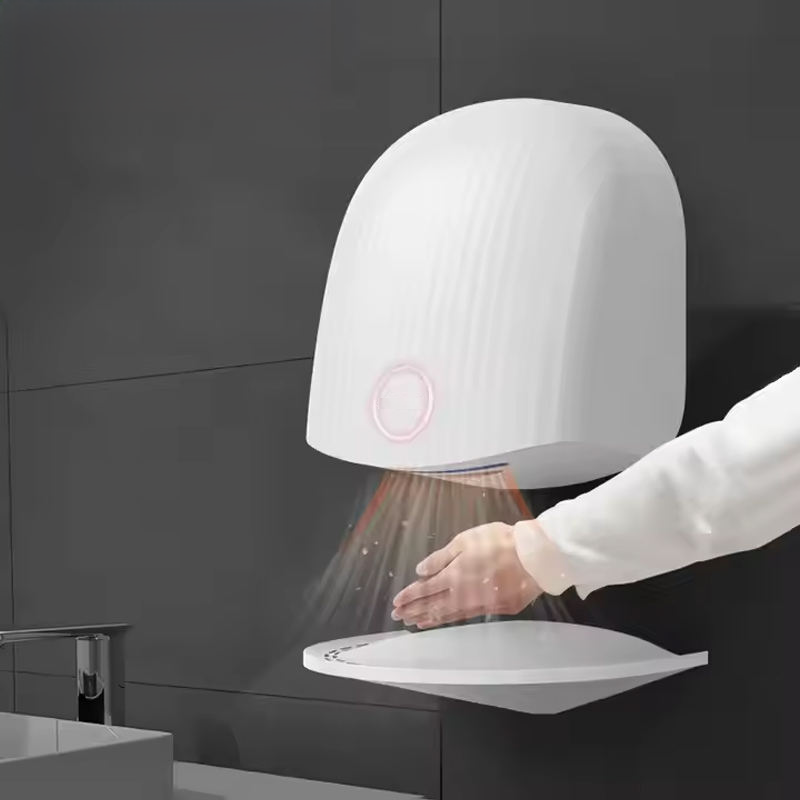 Automatic hand dryer