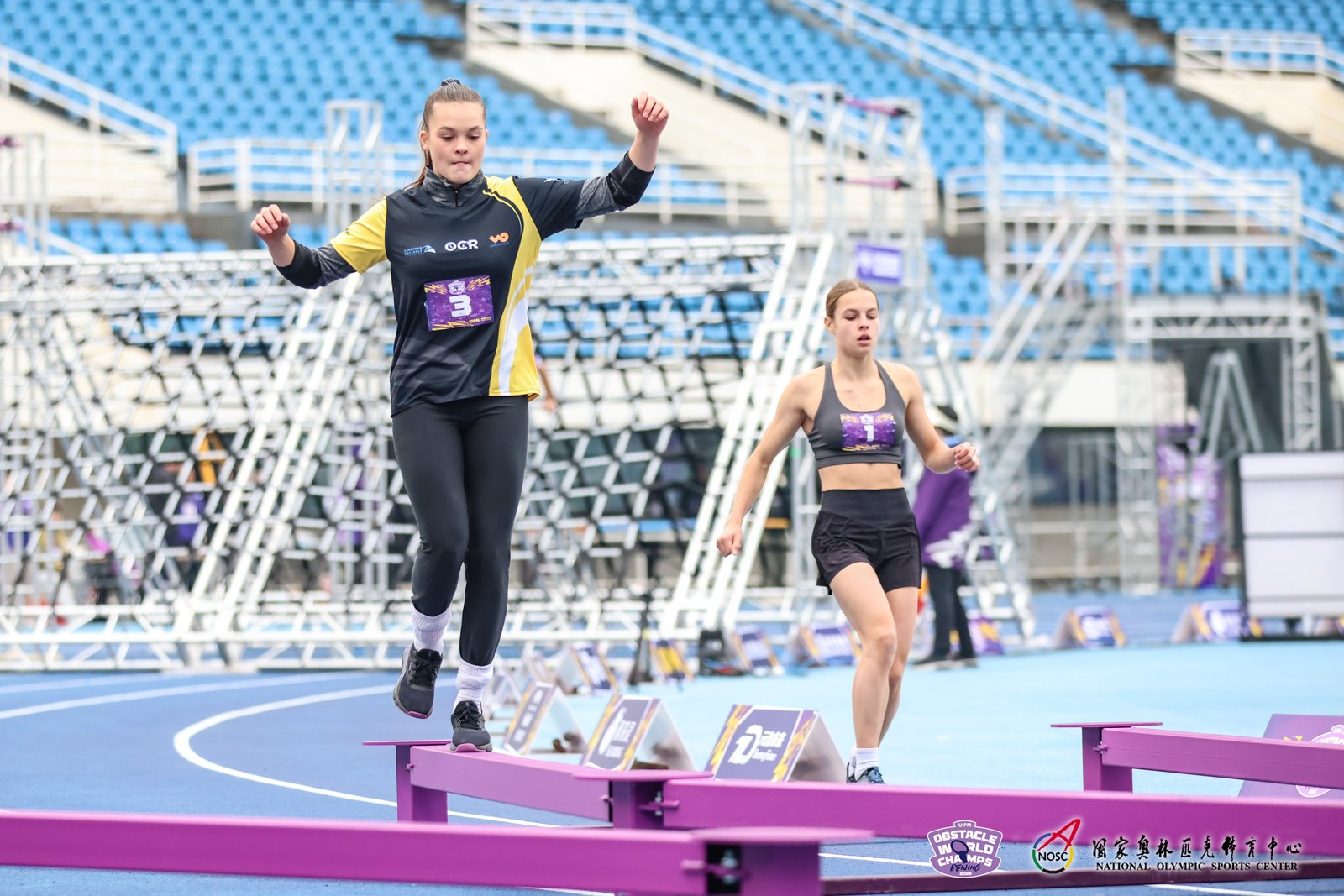 Kunming city  200 Meter Obstacle Race