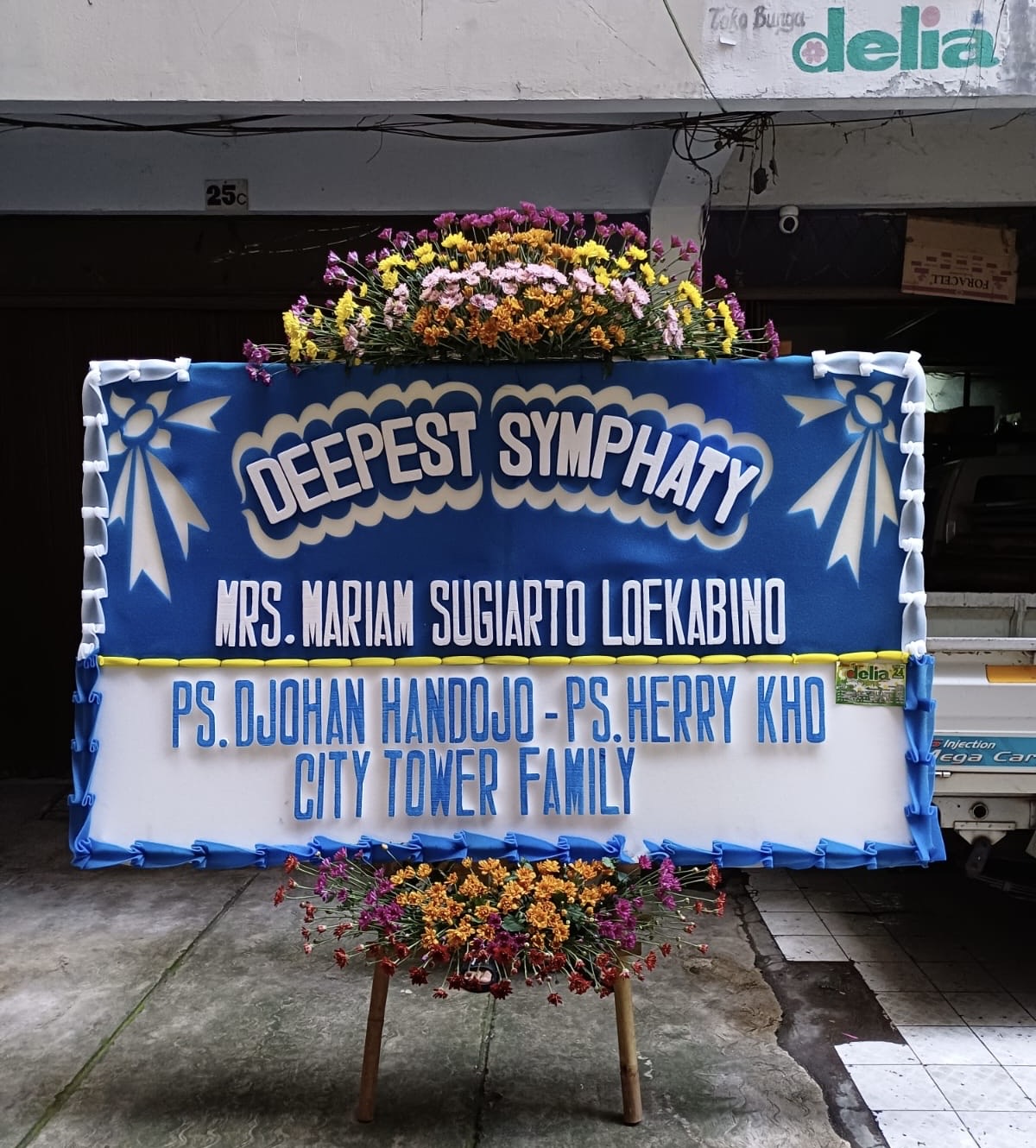 Flower Board full fresh flower