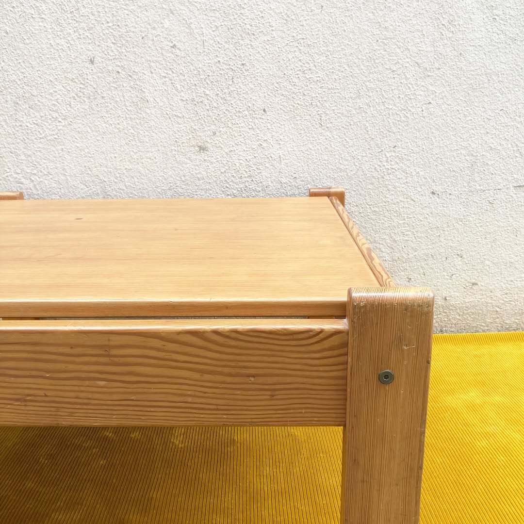 Table basse vintage en pin massif