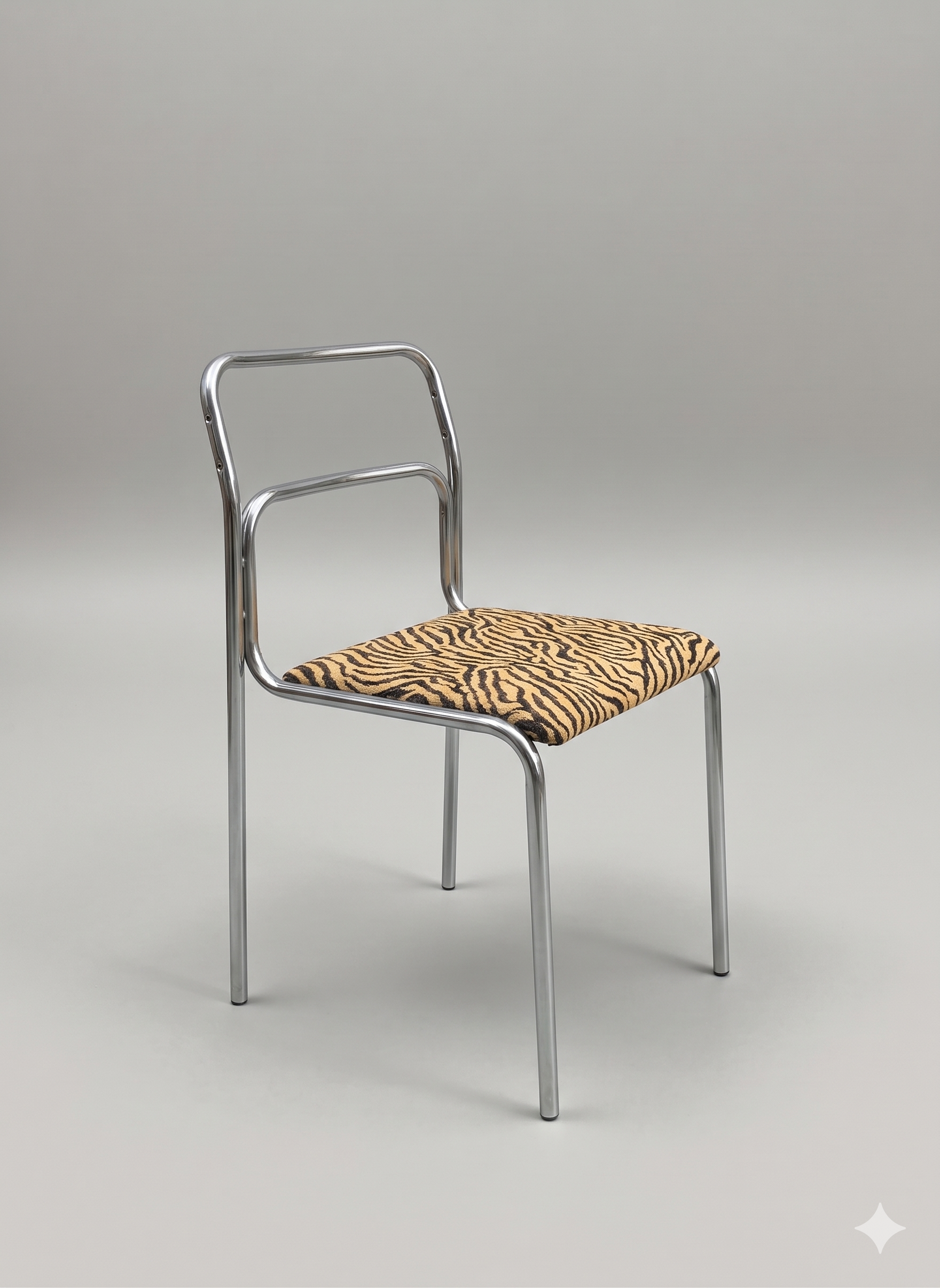 Chaise chromée style Bauhaus tissu léopard