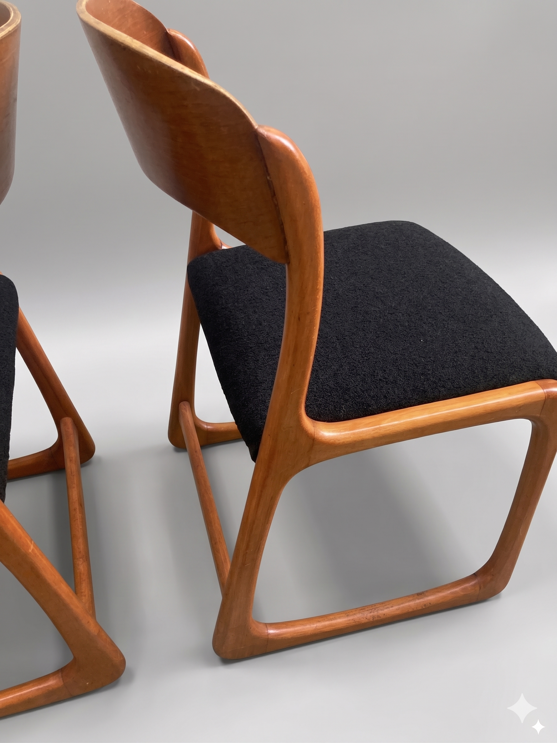 Paire de chaises traîneau Baumann - teinte miel