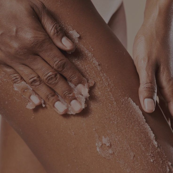 Vanilla Foaming Glycolic Body Scrub