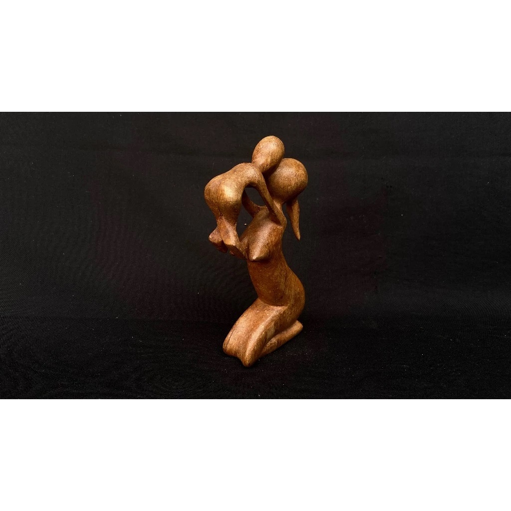 Patung Kayu Wanita & Anak