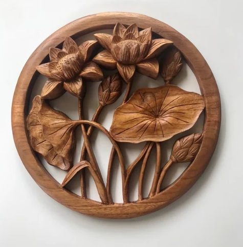 Hiasan Dinding Ukir Kayu Motif Bunga Teratai