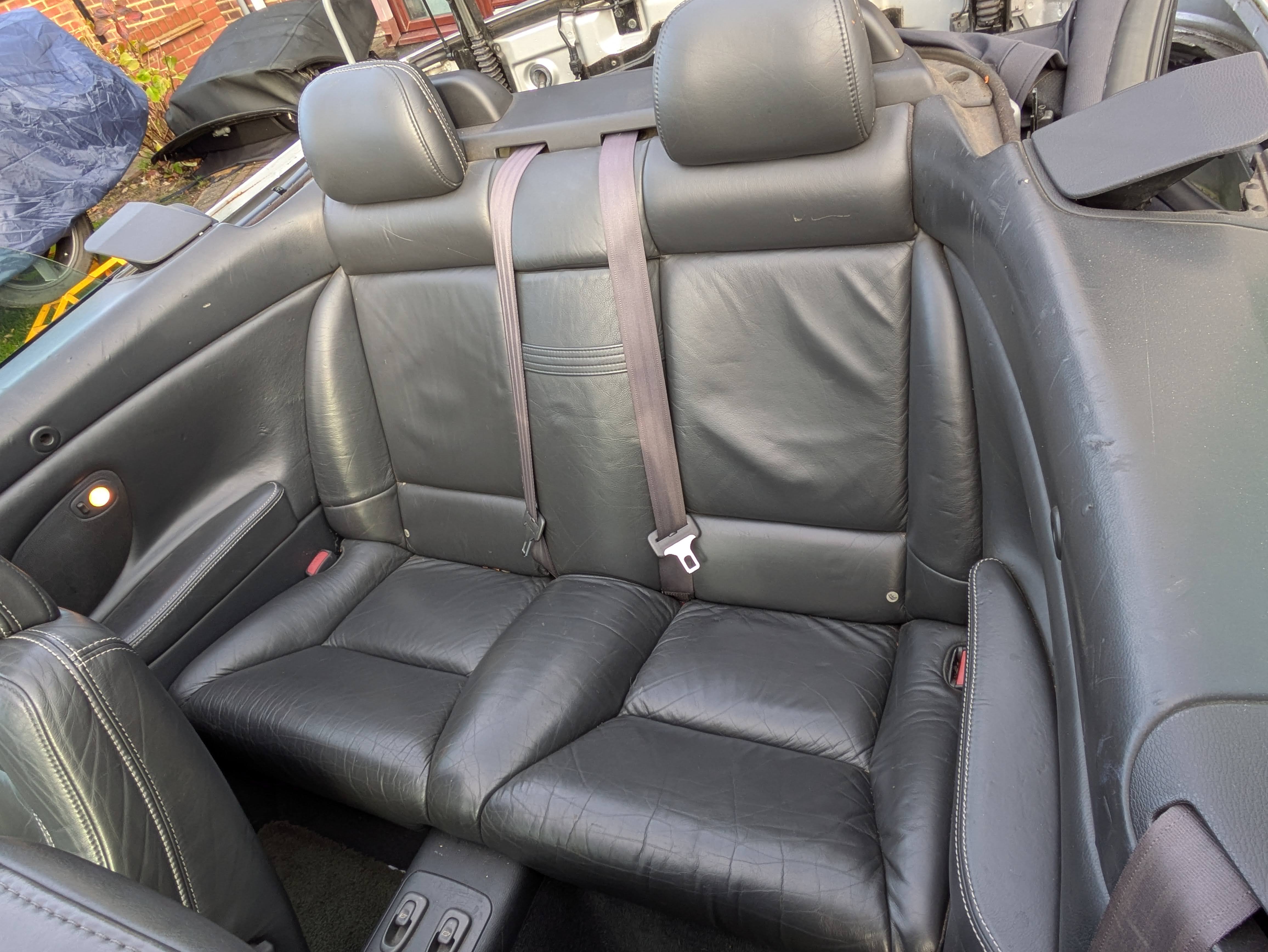 C70 rear bench seat in black / dark grey