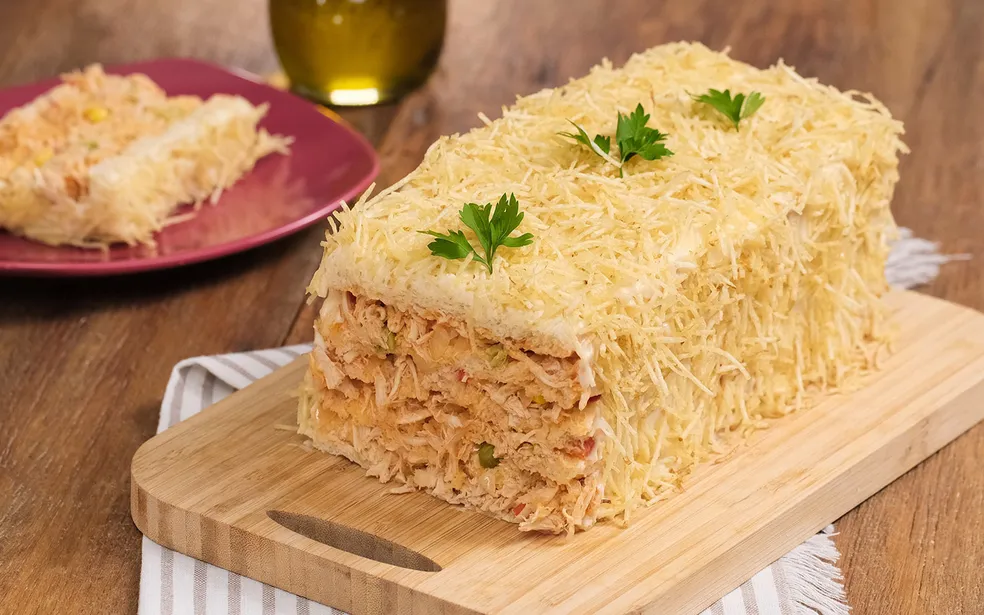 Torta Fria de Salada de Frango