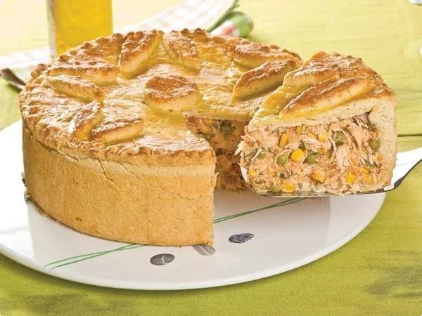 Torta de frango caseira