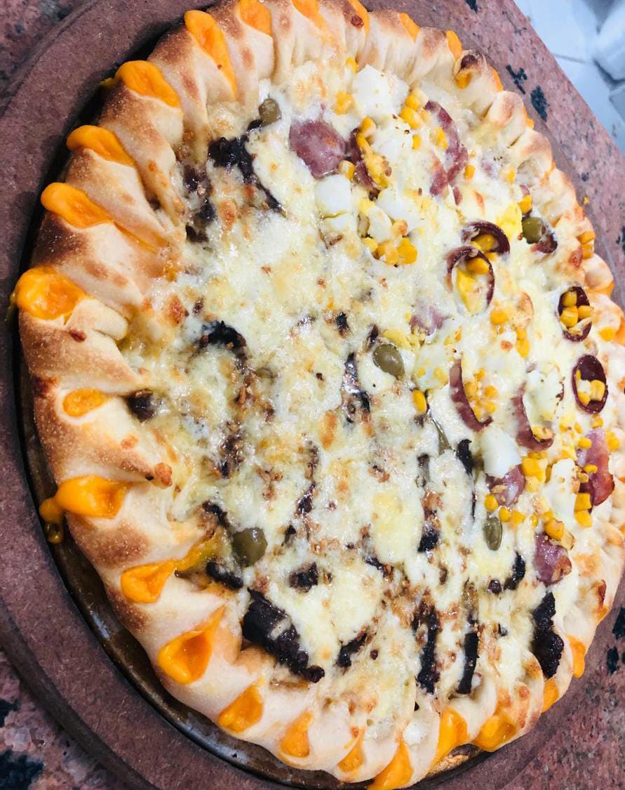 Pizza Alcatara ao Alho