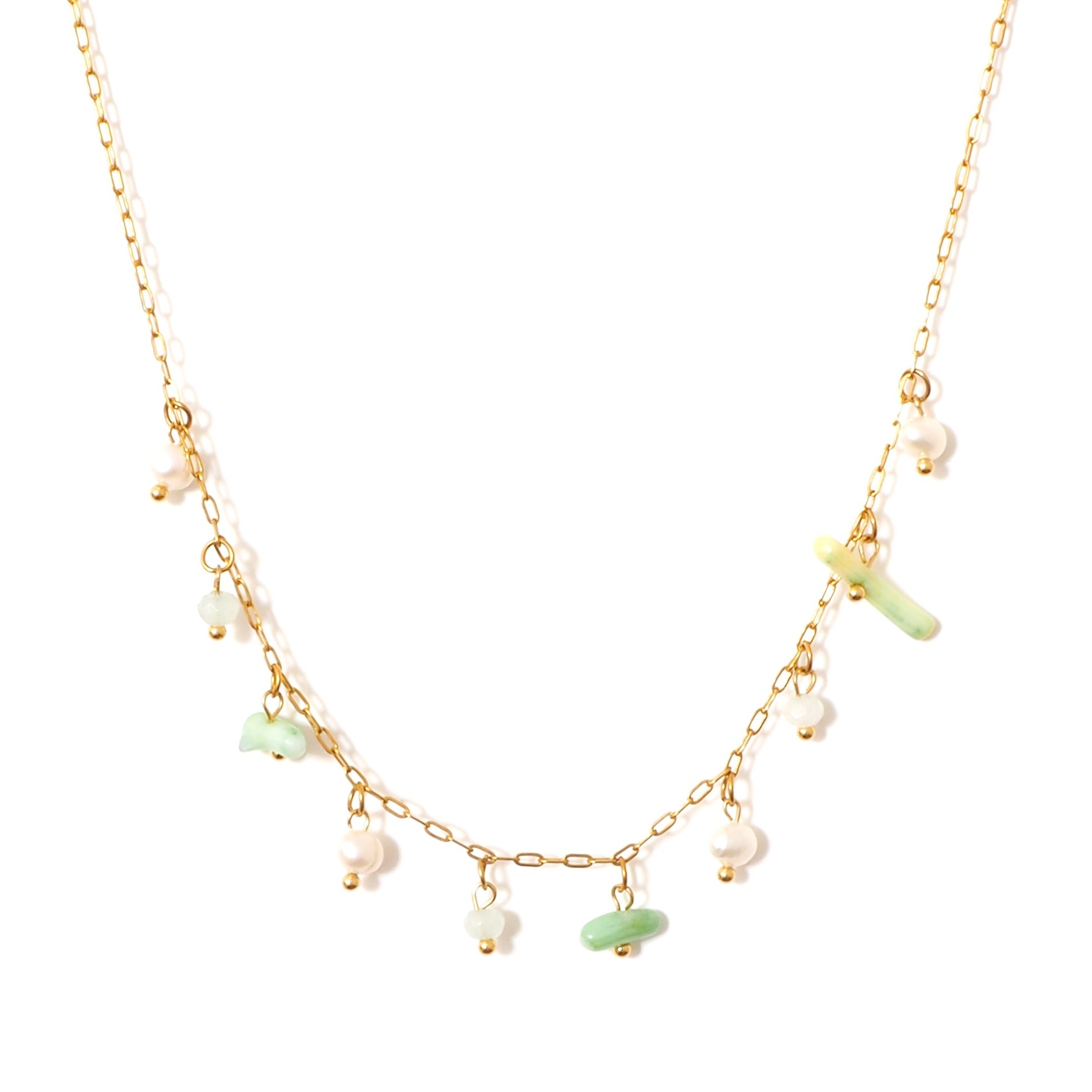 Colar com pérolas e pedras facetadas - Verde