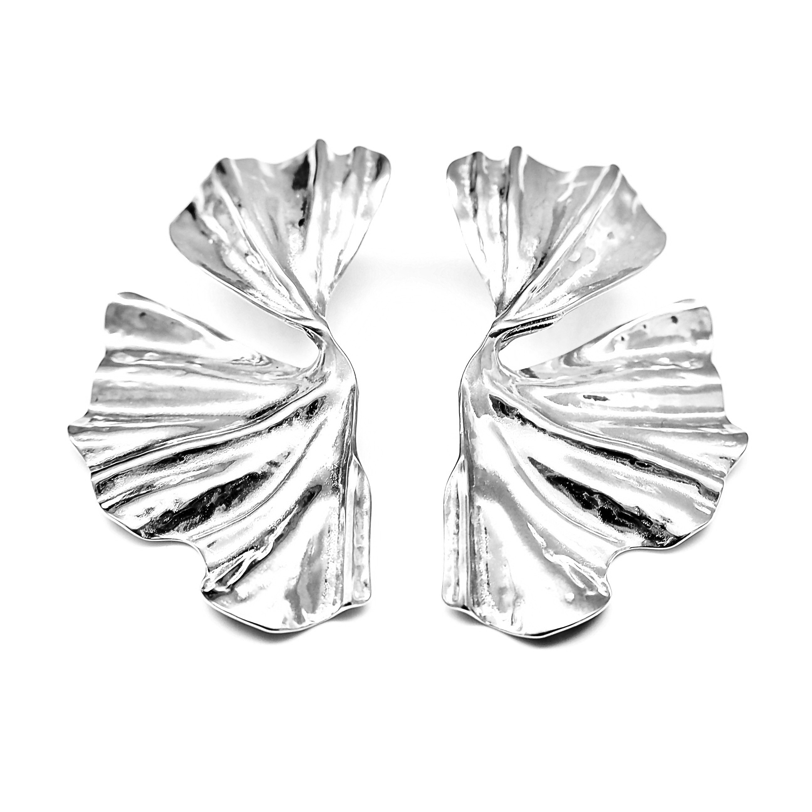 Brincos folha amassada - Prateado