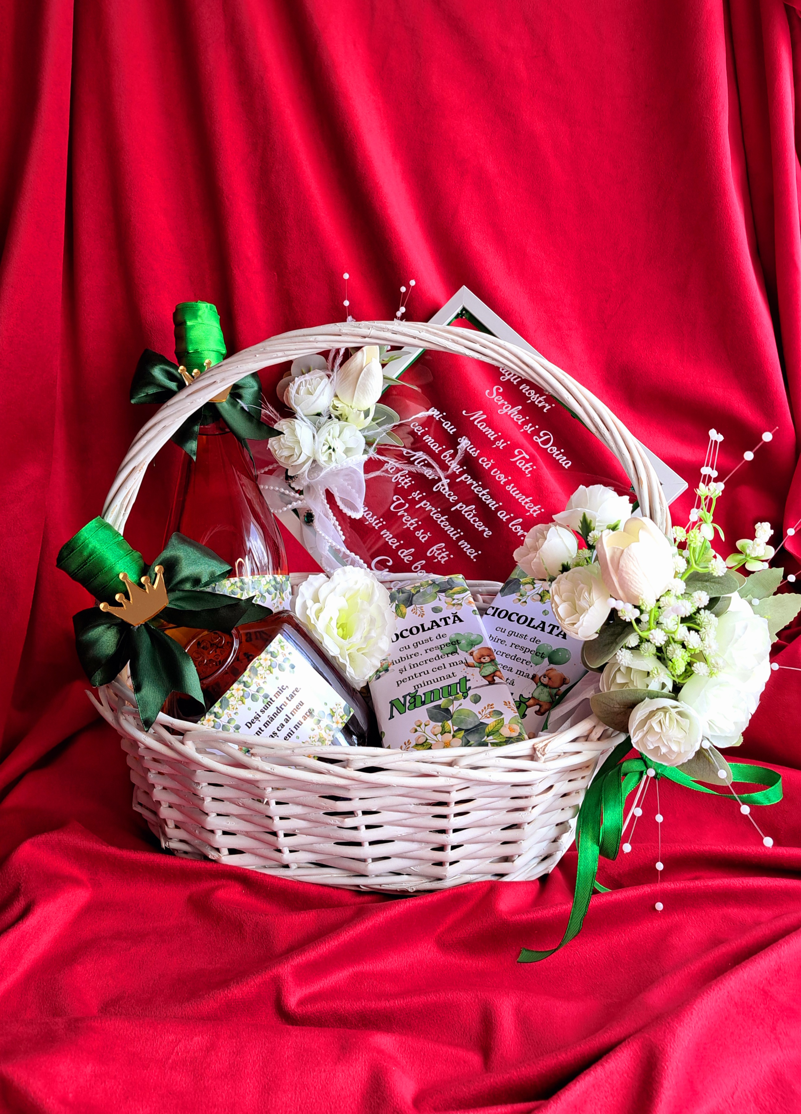 Coș cadou personalizat – Cererea Nașilor