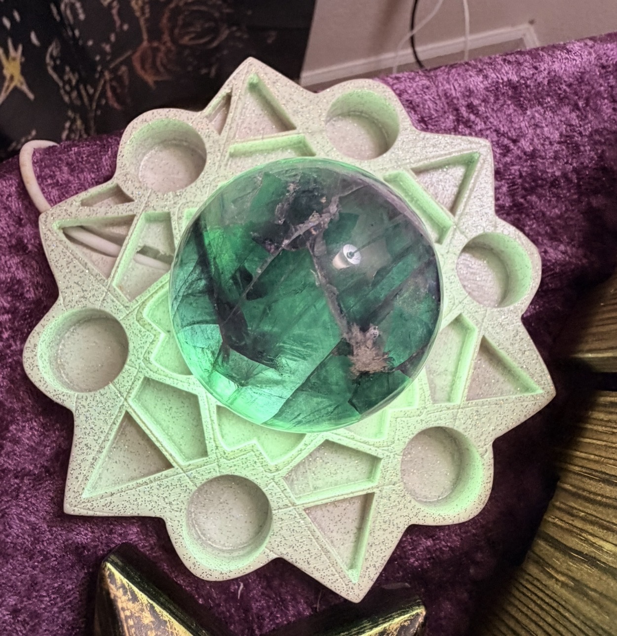 Green Crystal Sphere Display Stand