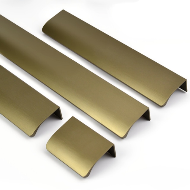 Aluminum Alloy Edge-Sealing Strip Handle | Seamless Cabinet Edge Protection & Hidden Grip, Modern Minimalist Decor Essential