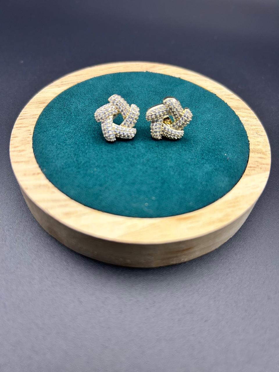 Aretes Elegancia Nudo