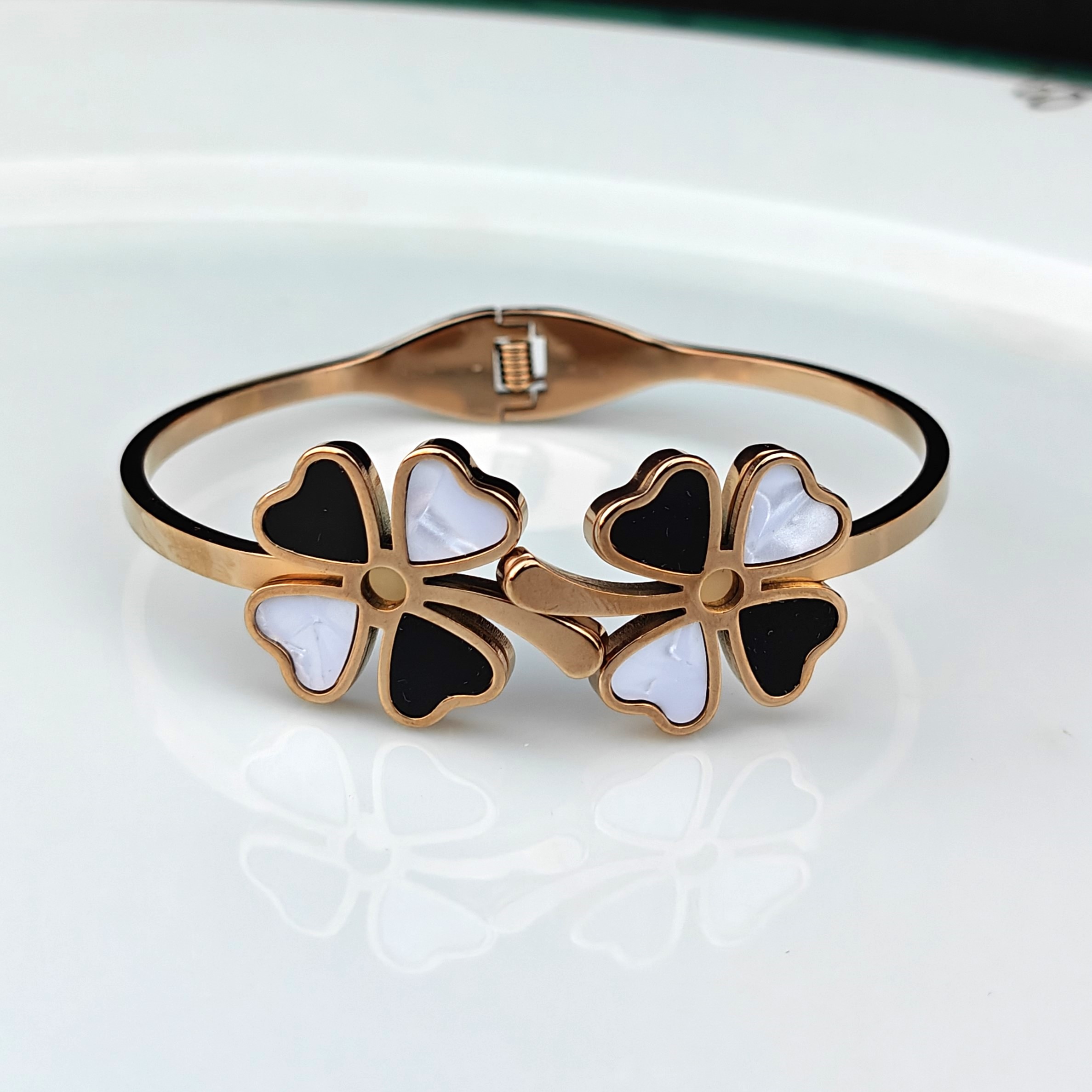 Lucky Bloom Kada Bracelet