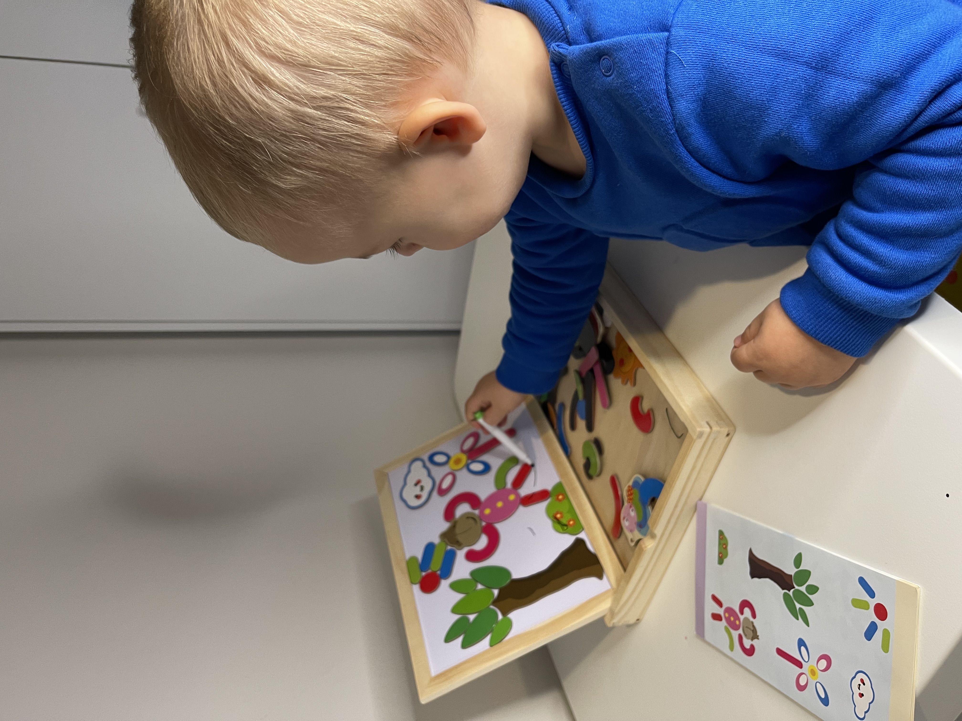 Children’s Magnetic Wooden Drawing Board Set