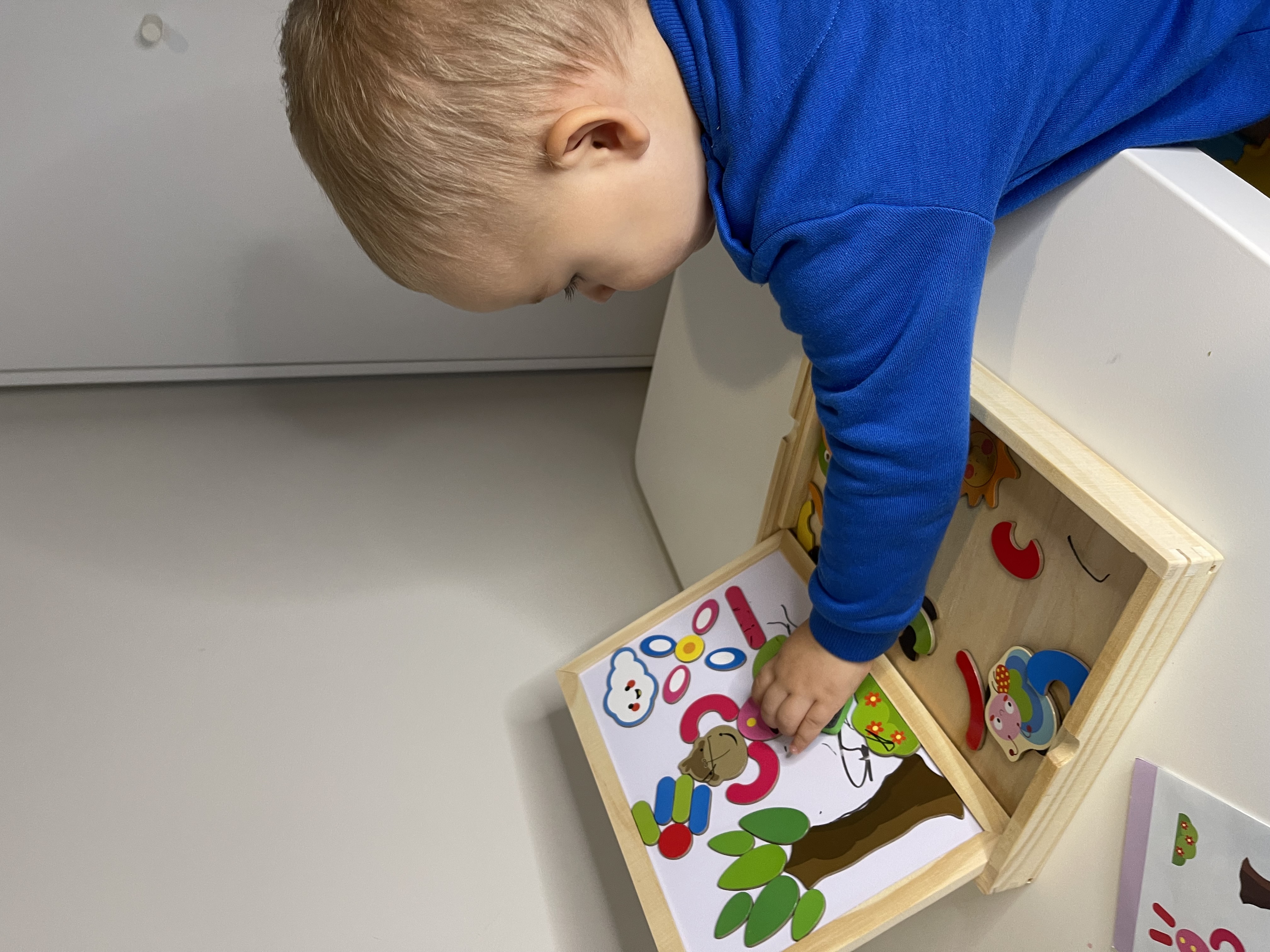 Children’s Magnetic Wooden Drawing Board Set