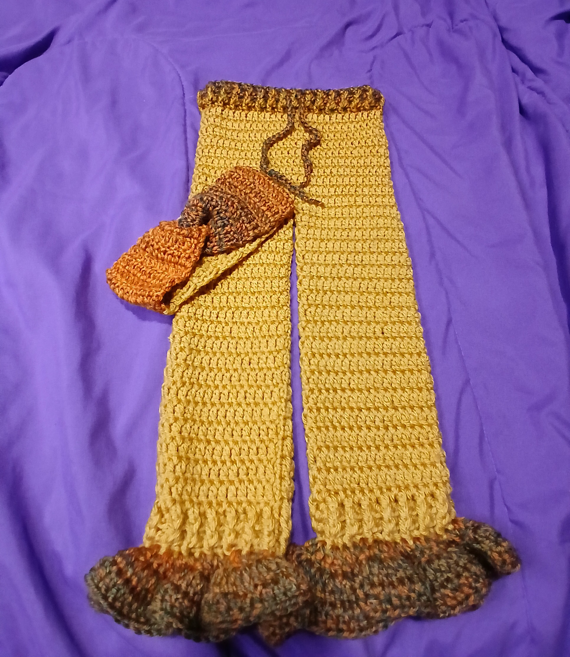 Baby Ruffle Pants & Twisted Headband – Handmade Crochet Set (12–24 Months)