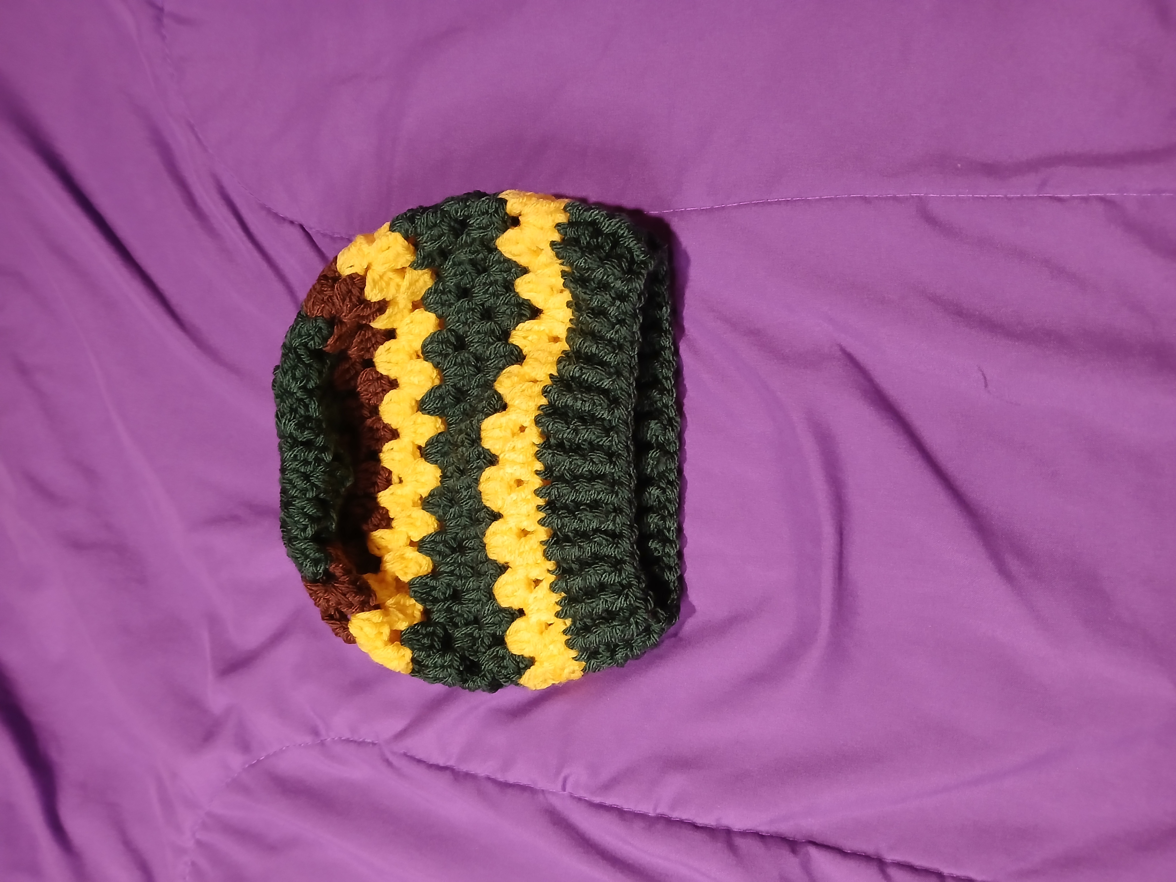 Granny Stitch Jogger & Cap Set – Handmade Crochet for Babies (6–12 Months)