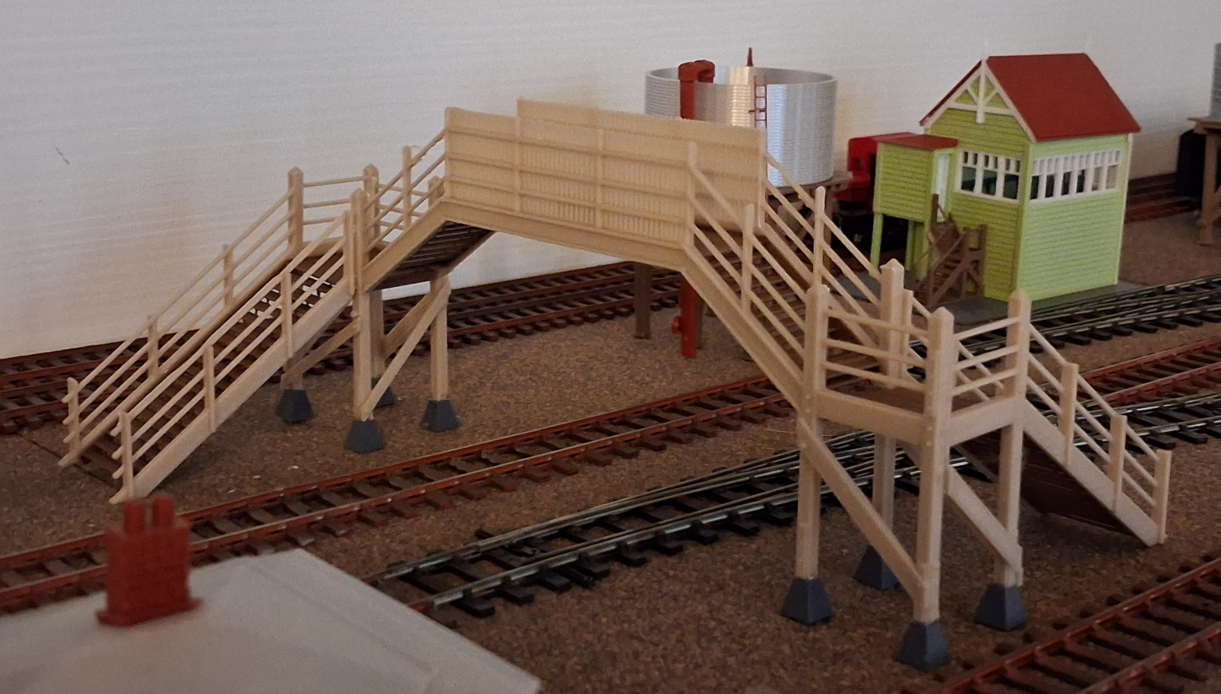 Wooden 'Z' Footbridge kit -  HO scale