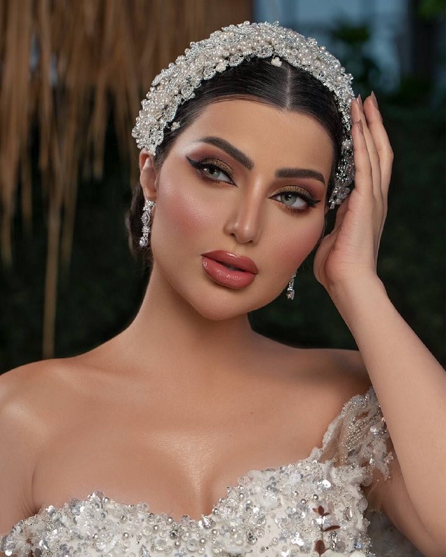 "هيدبيس "أورا– Aura Headpiece