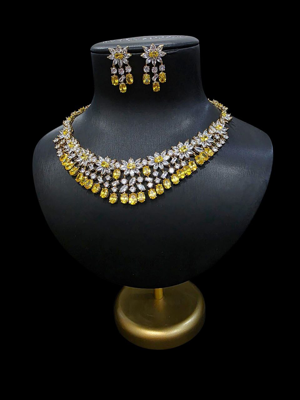 "طقم "ازهار الربيع