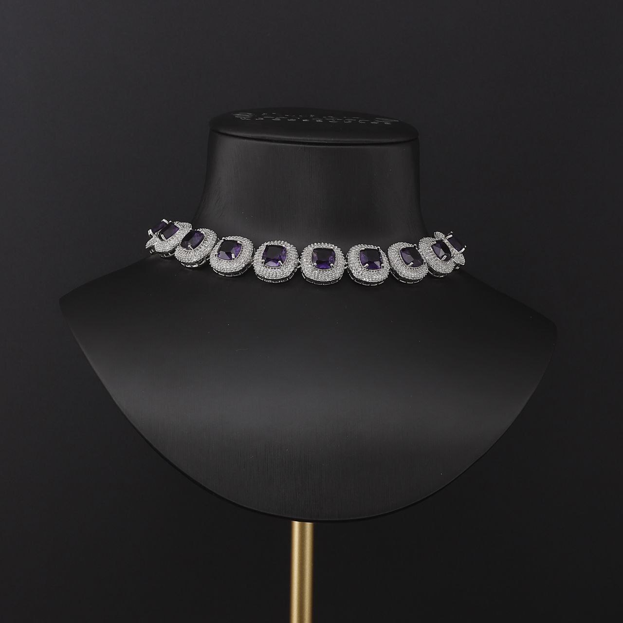 "طقم "الخزامى الملكية