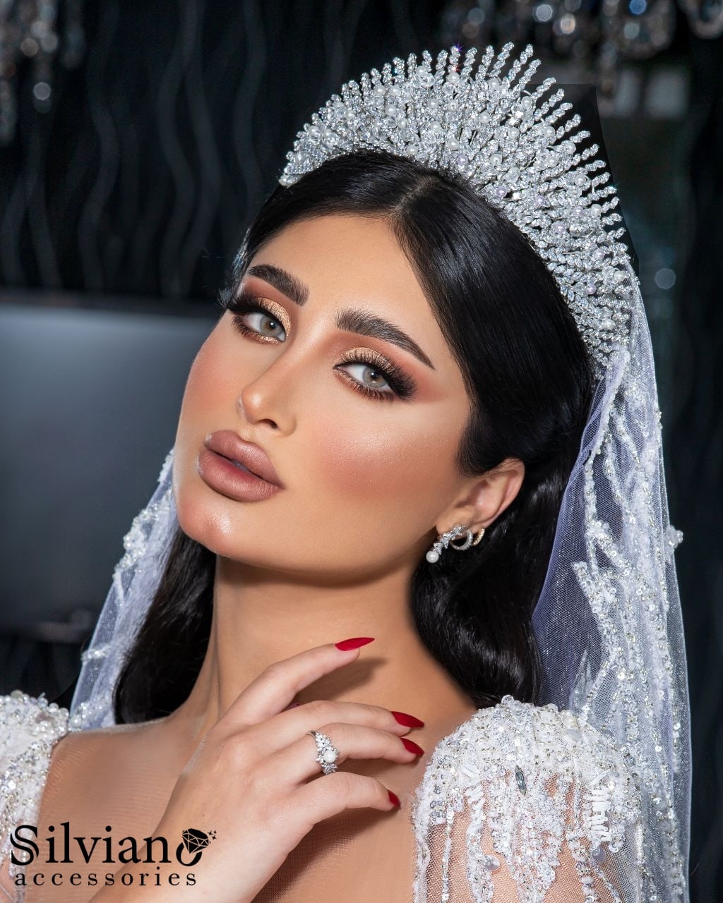 تاج اللؤلؤ الملكي