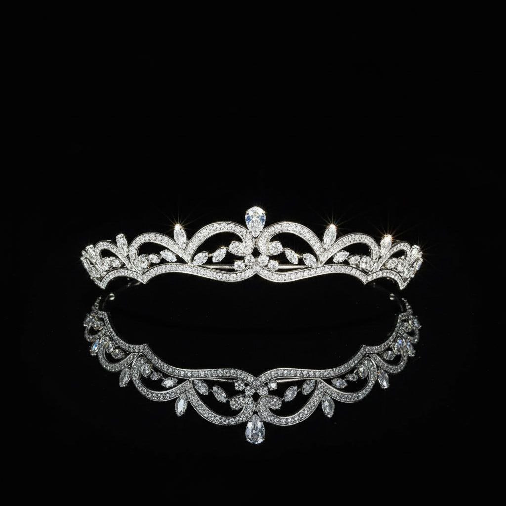 تاج "إكليل الندى" – أناقة ملكية تفيض بالرقة