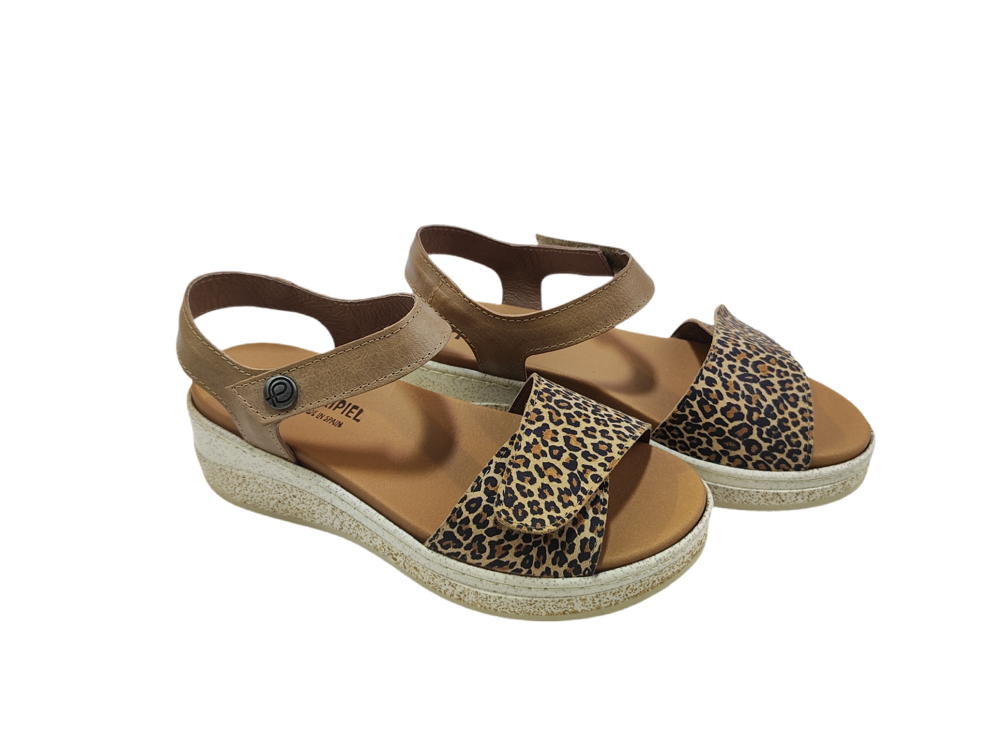 Sandalia con estampado animal print