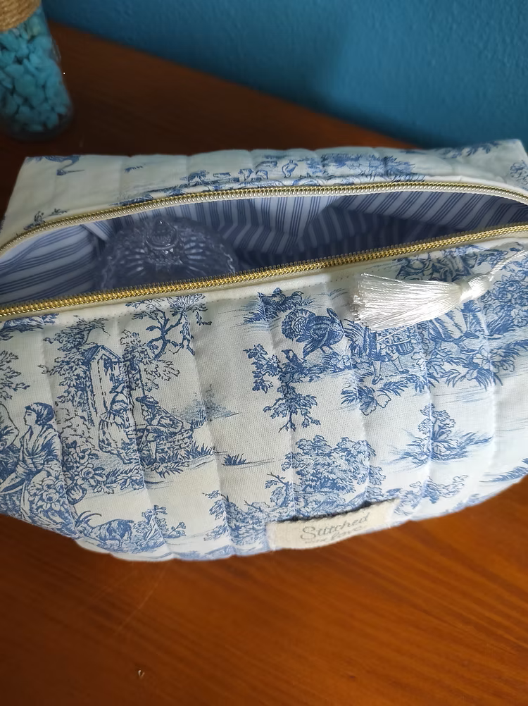 Trousse de toilette en toile de Jouy