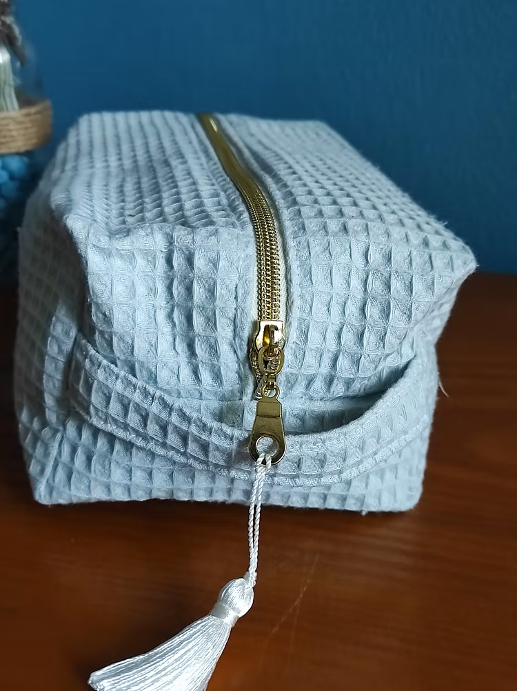 Trousse de toilette en nid d’abeille