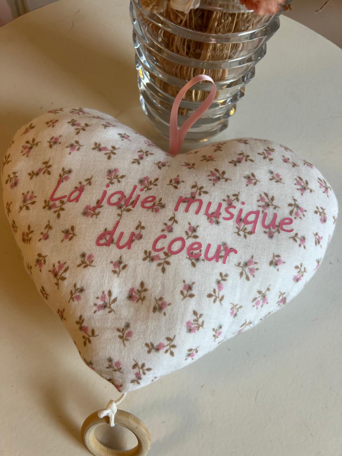 Coussin musical en forme de cœur