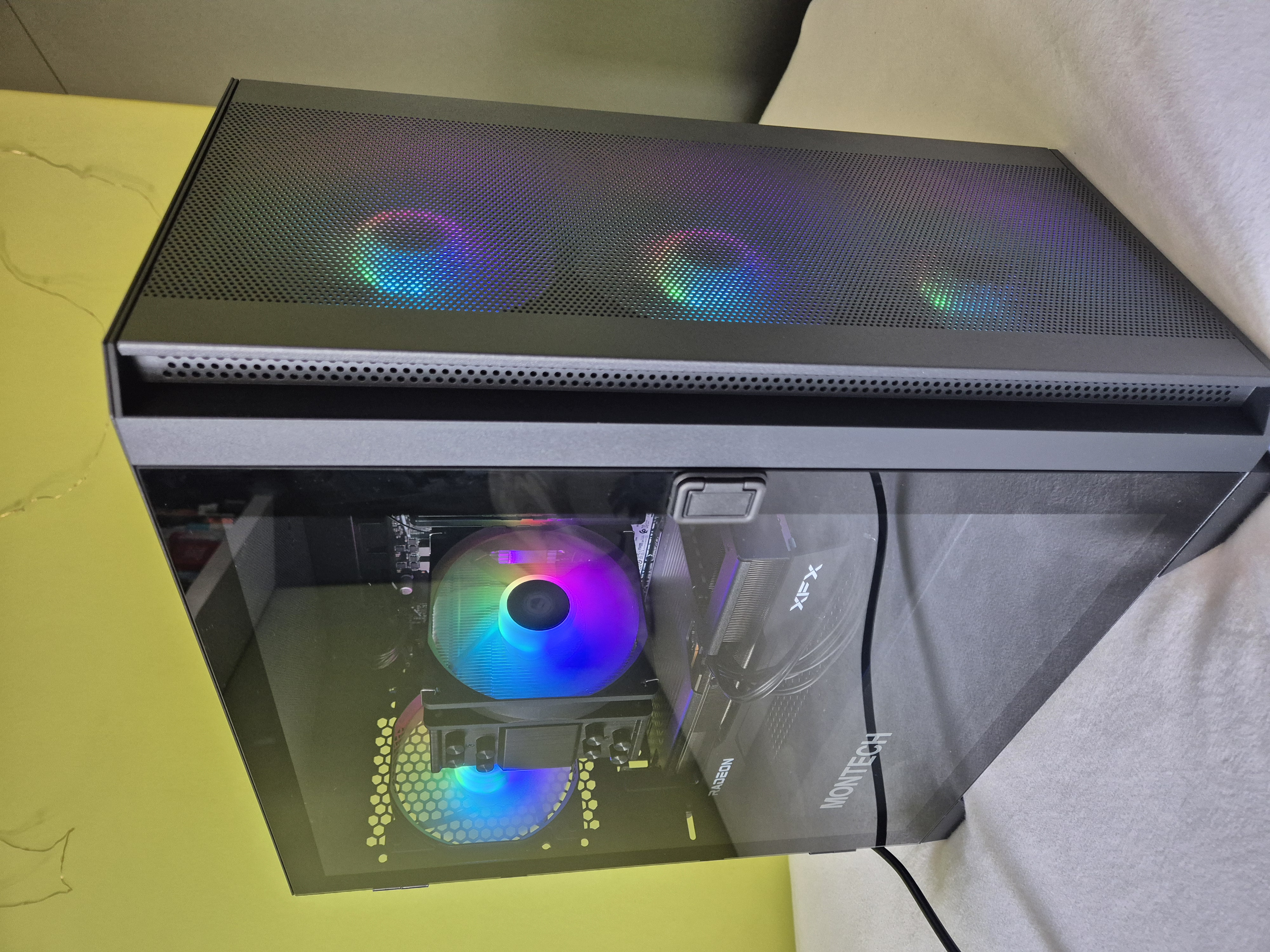 Ryzen 5 7500f & Radeon RX 9060 XT 16gb