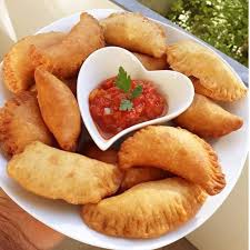 Pastel africains à la viande ( la pièce)