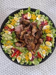  Malian Salade composée avec poulet rôti