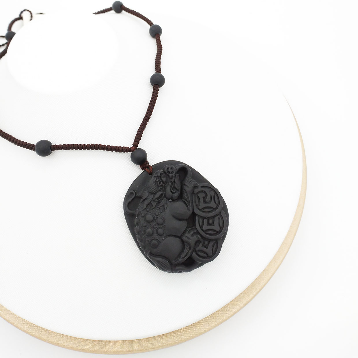 (858) 守財金蟬佩