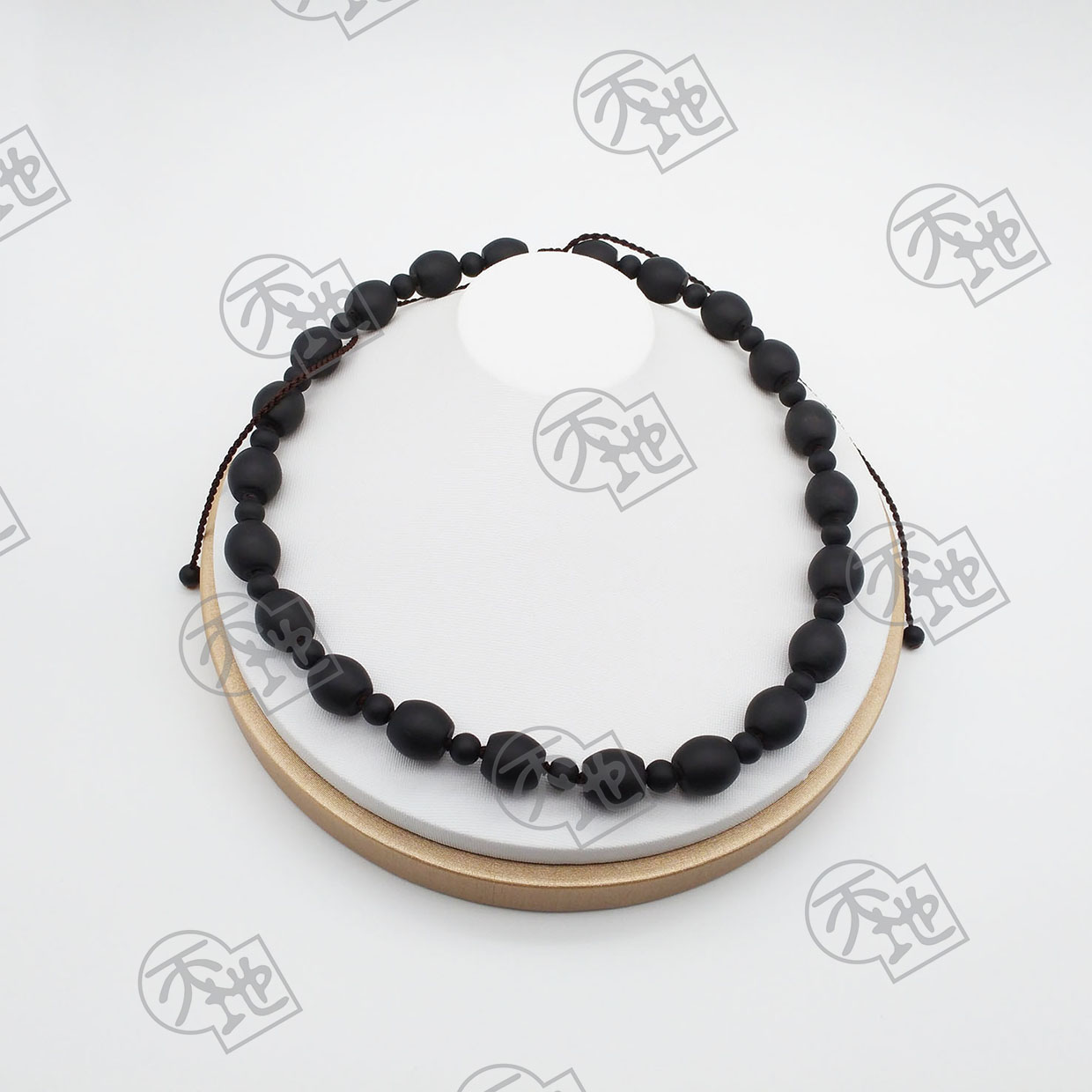 (820) 22珠桶珠頸鏈