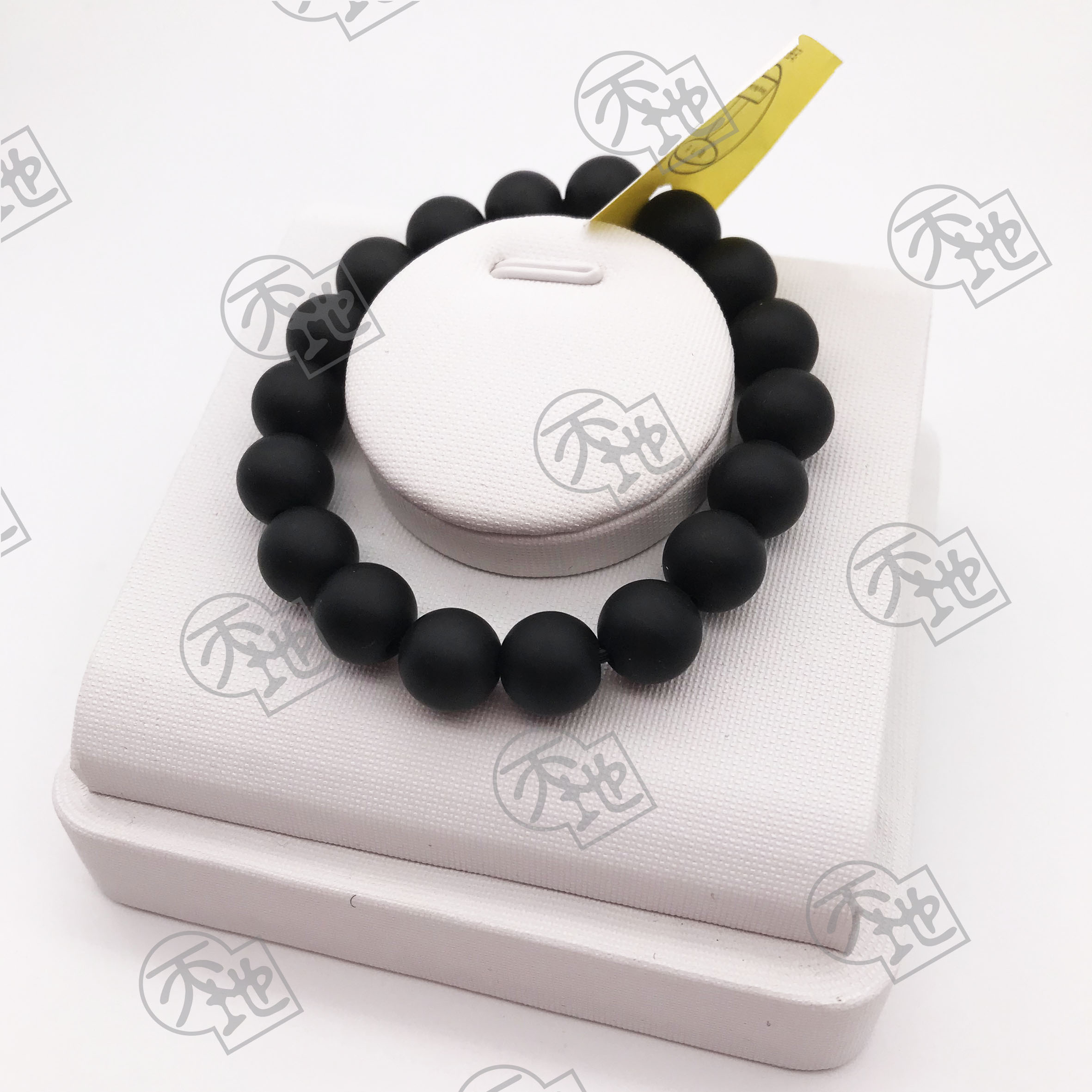 (30) 18珠砭石手串