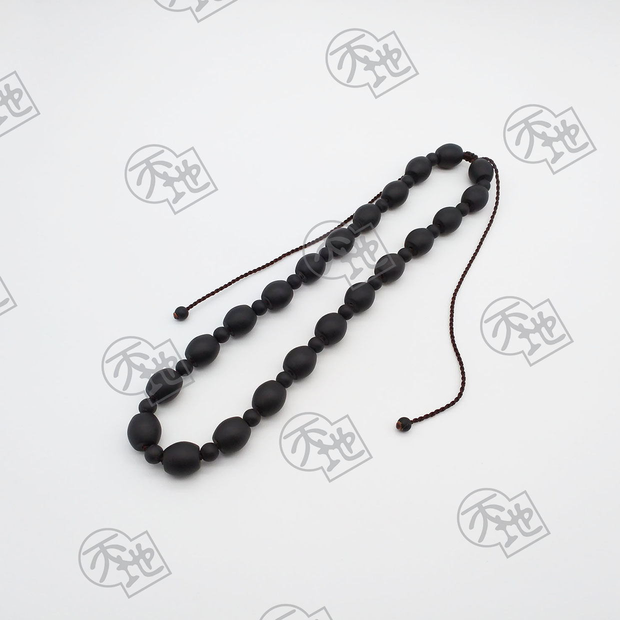 (820) 22珠桶珠頸鏈