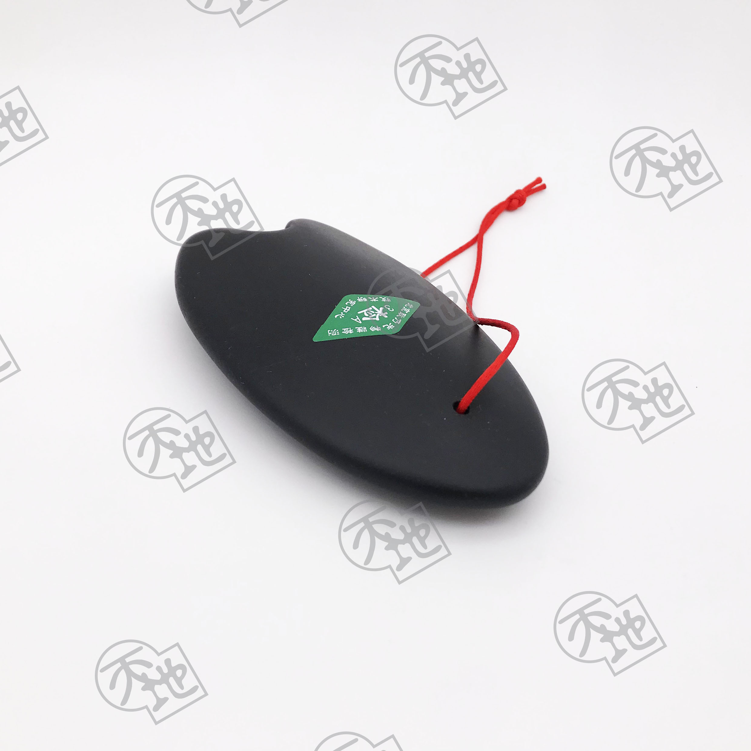 (06B) 凹形橢圓形砭石