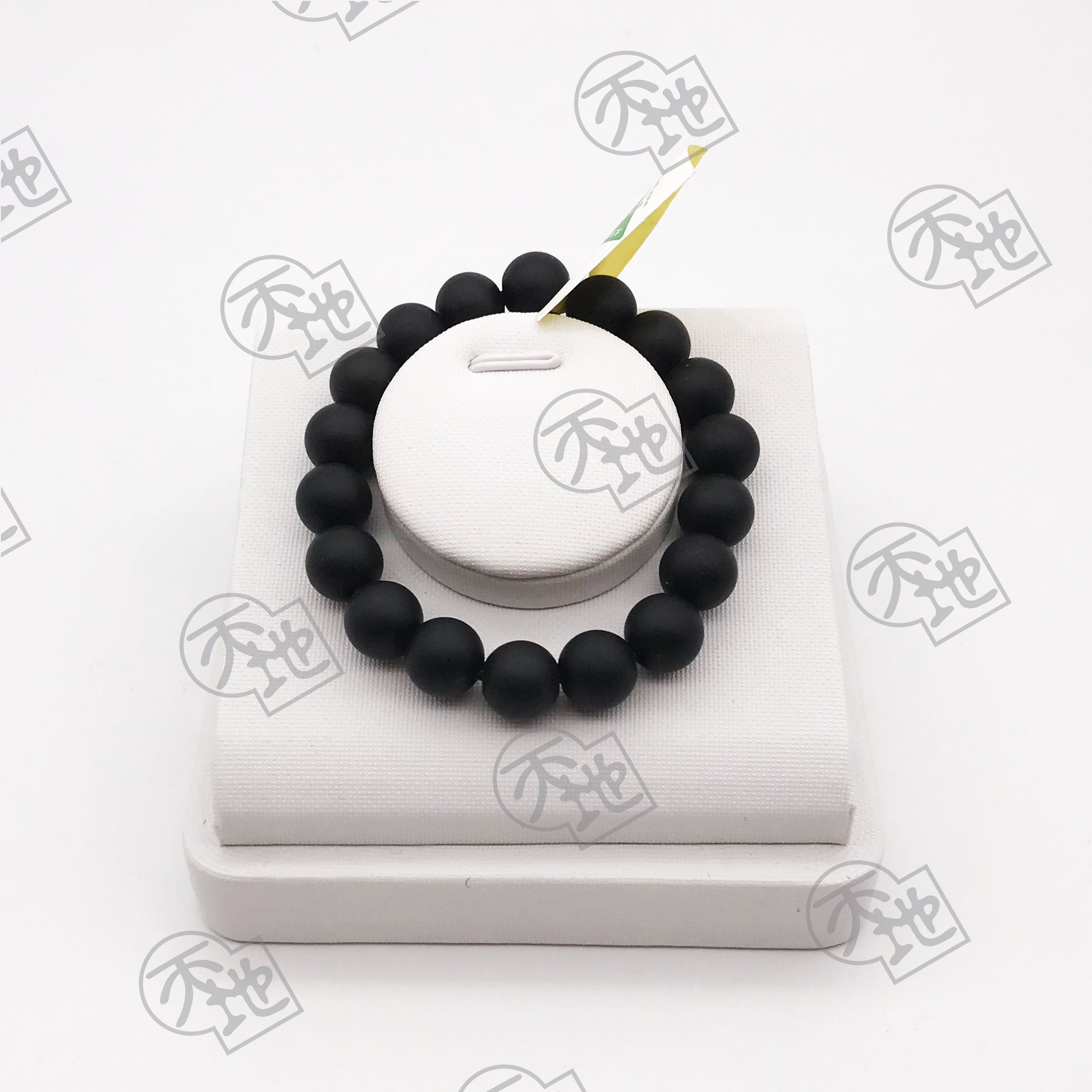 (30) 18珠砭石手串