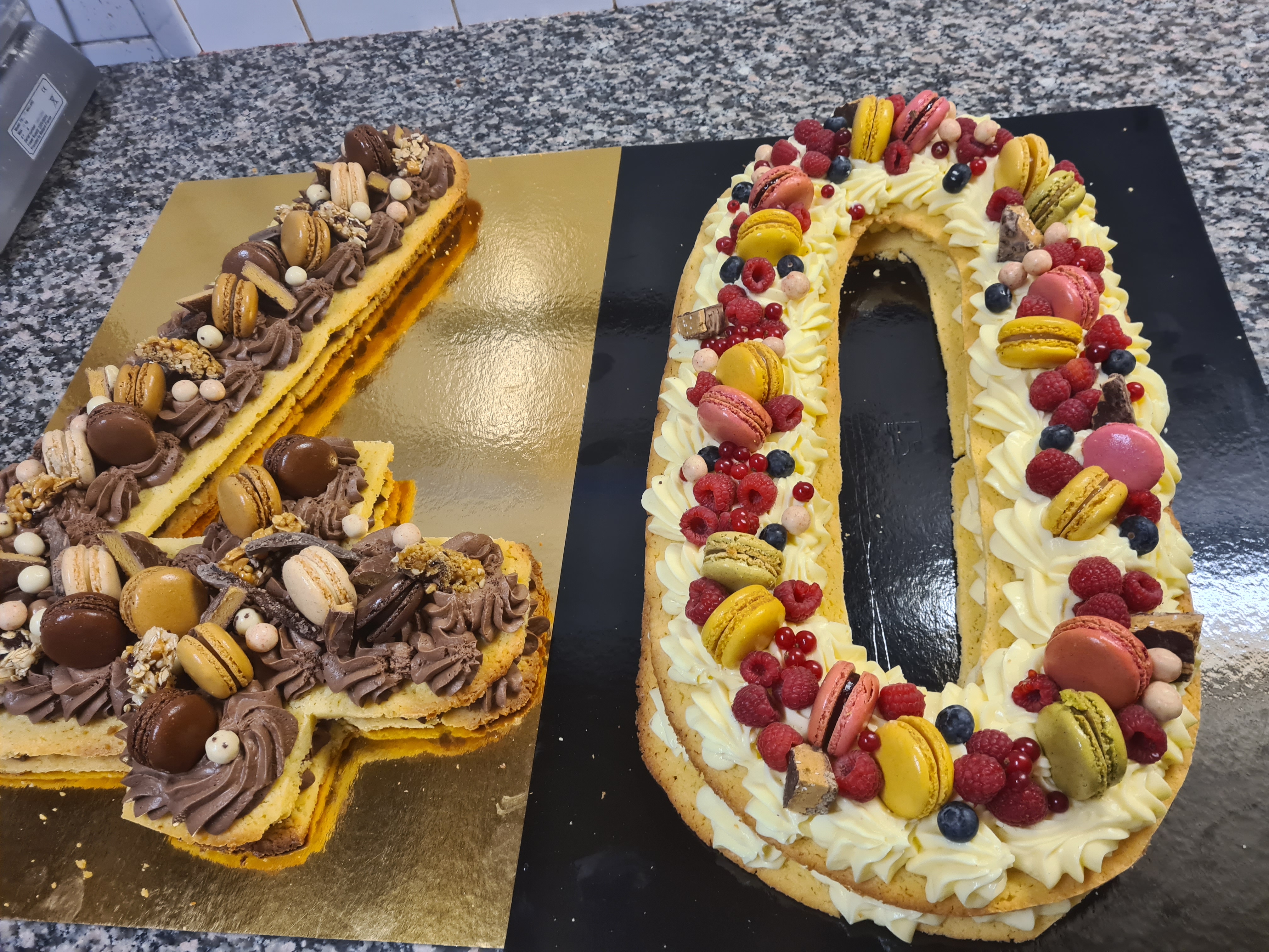 Number cake /letter cake