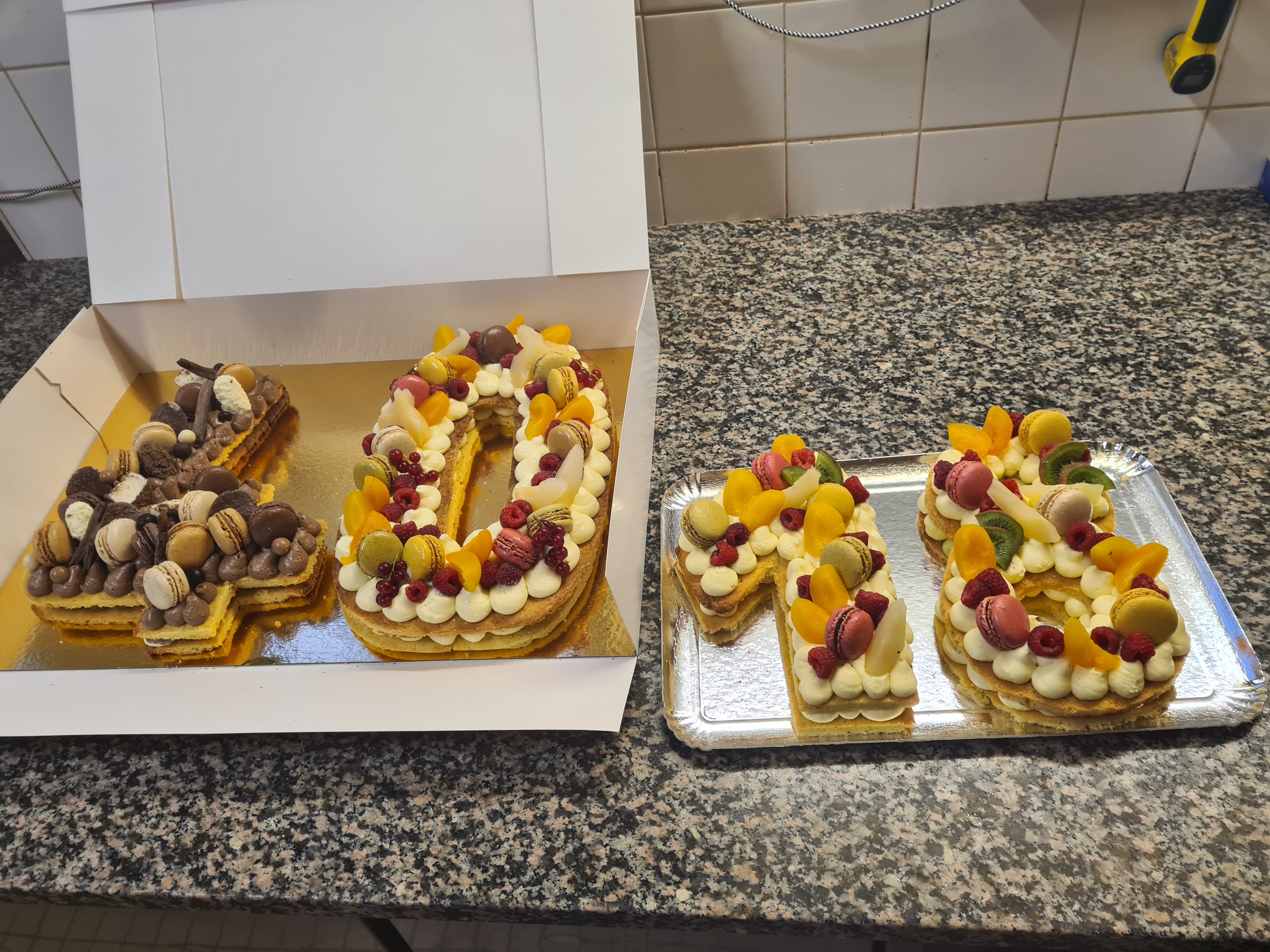 Number cake /letter cake