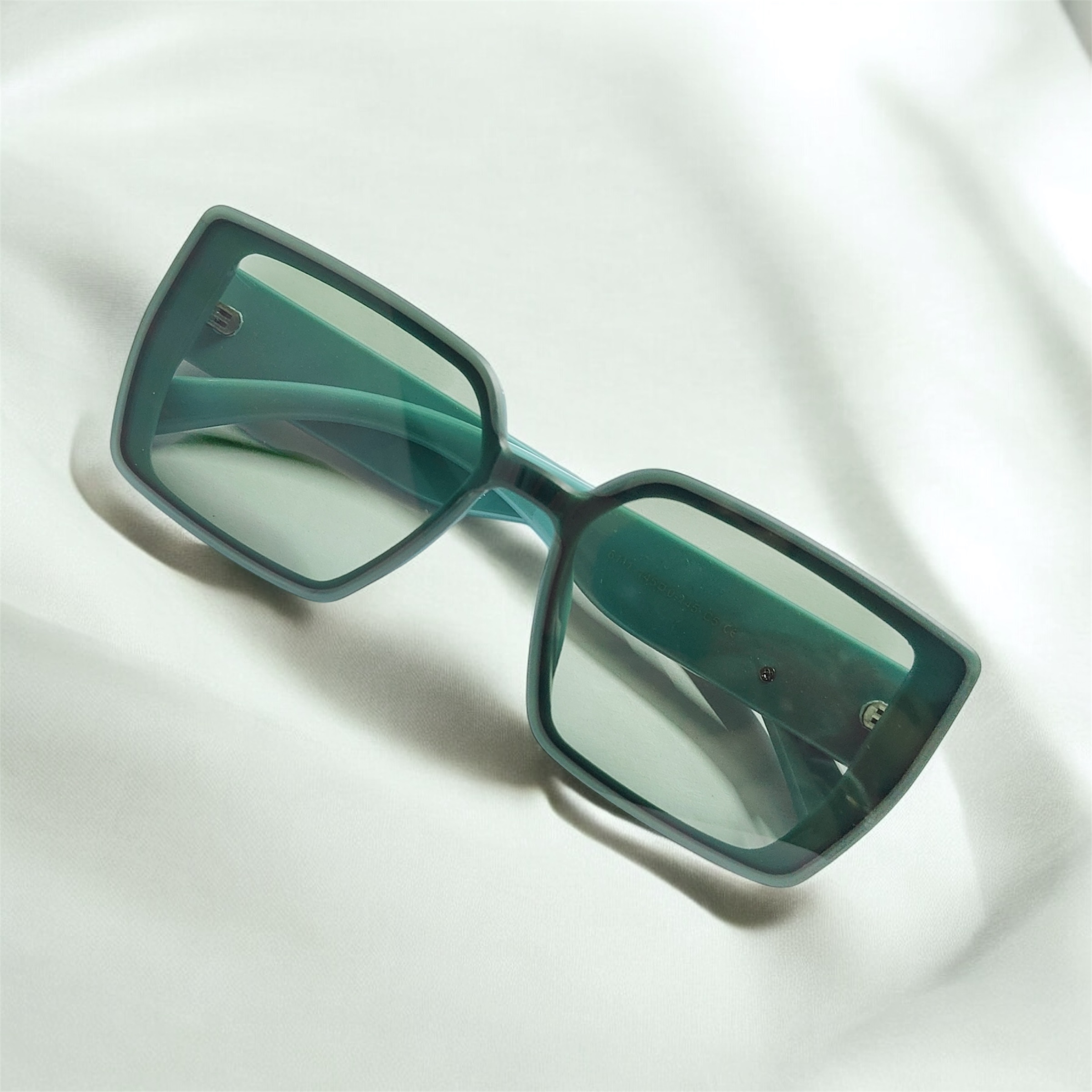 Rectangular turquoise Sunglasses