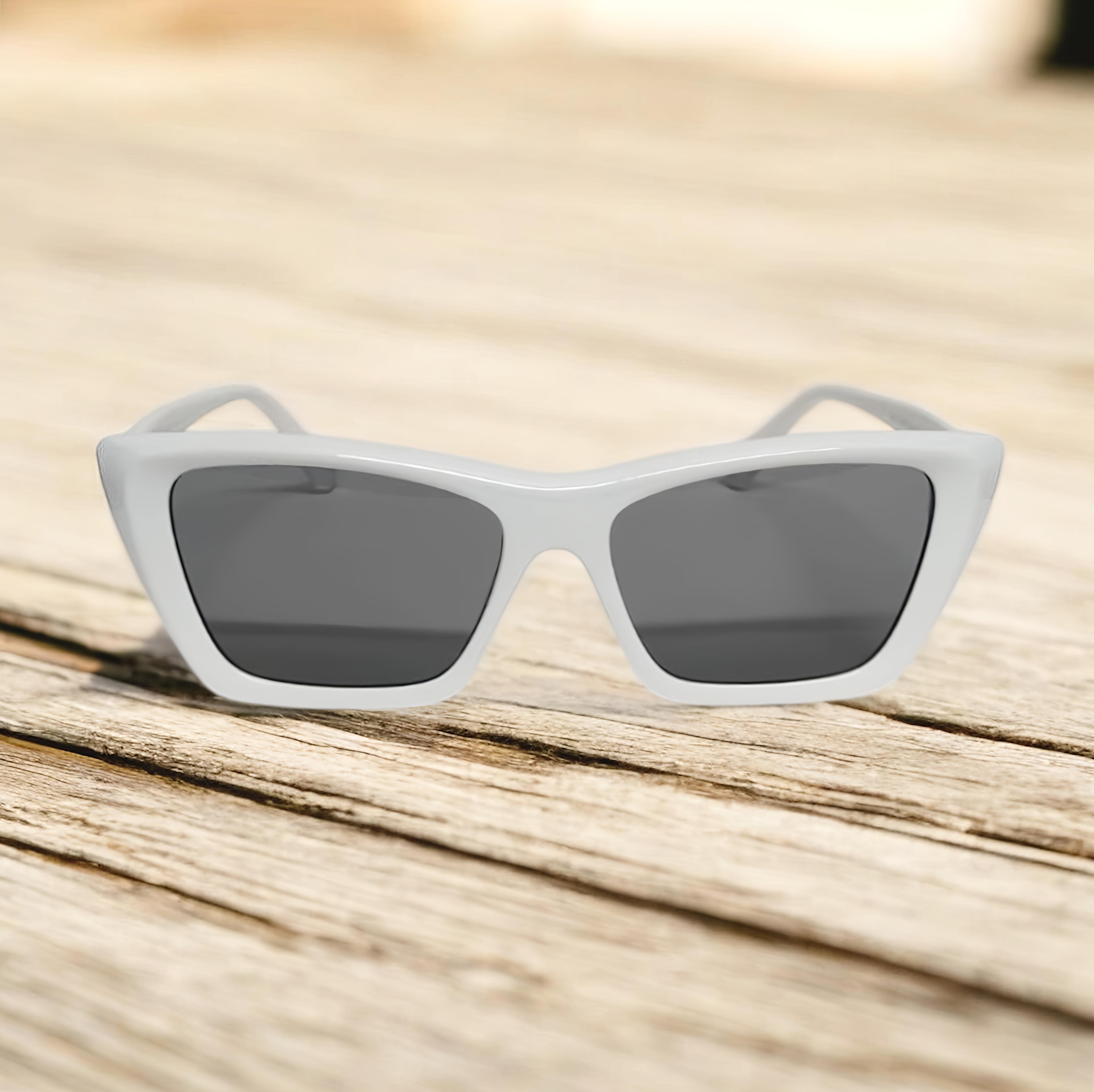 White Retro Cat-Eye Sunglasses