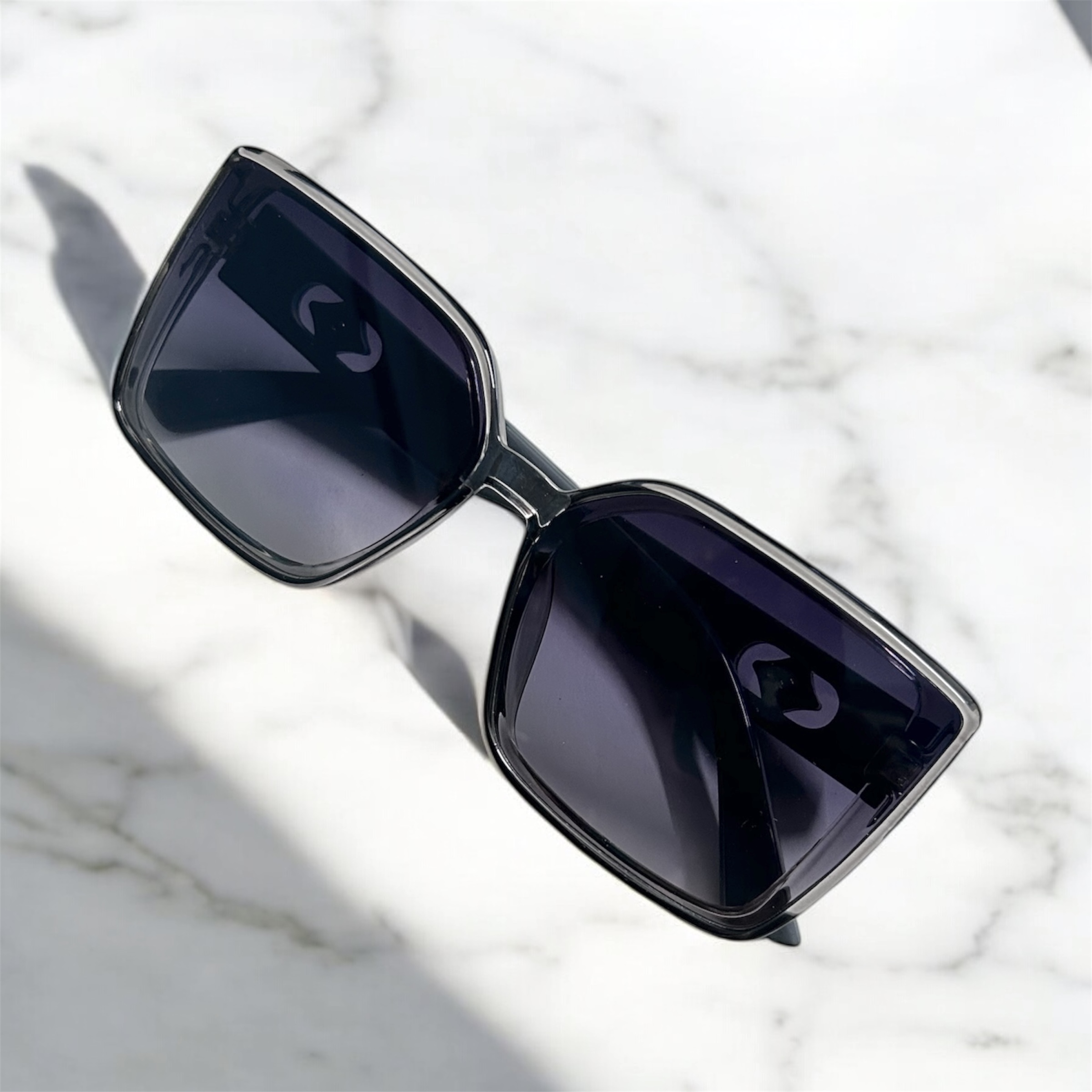 Stylish Dark Grey Oversized Sunglasses